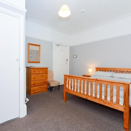 Sandy Bay Guest House Bournemouth Buitenkant foto